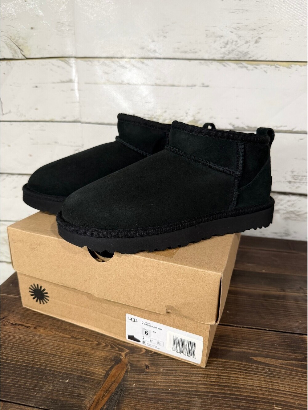 UGG Women's Classic Ultra Mini Black Boots Women's Size 6 NIB